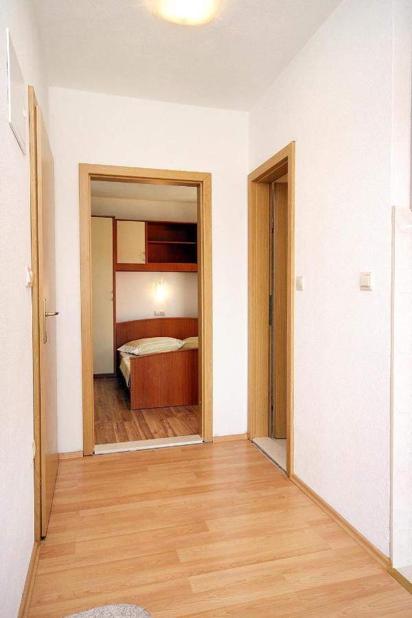 Apartments By The Sea Drvenik Donja Vala, Makarska - 6701 Esterno foto