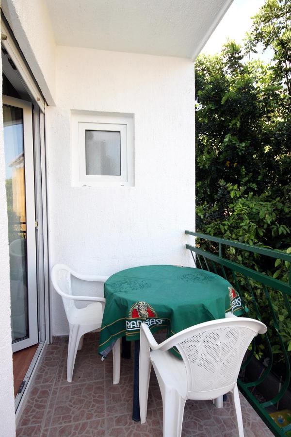 Apartments By The Sea Drvenik Donja Vala, Makarska - 6701 Esterno foto