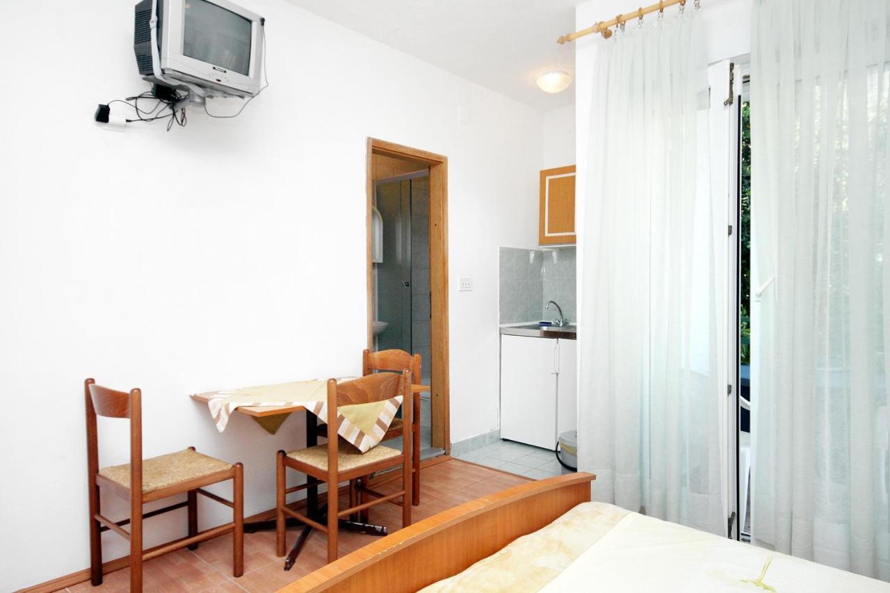 Apartments By The Sea Drvenik Donja Vala, Makarska - 6701 Esterno foto